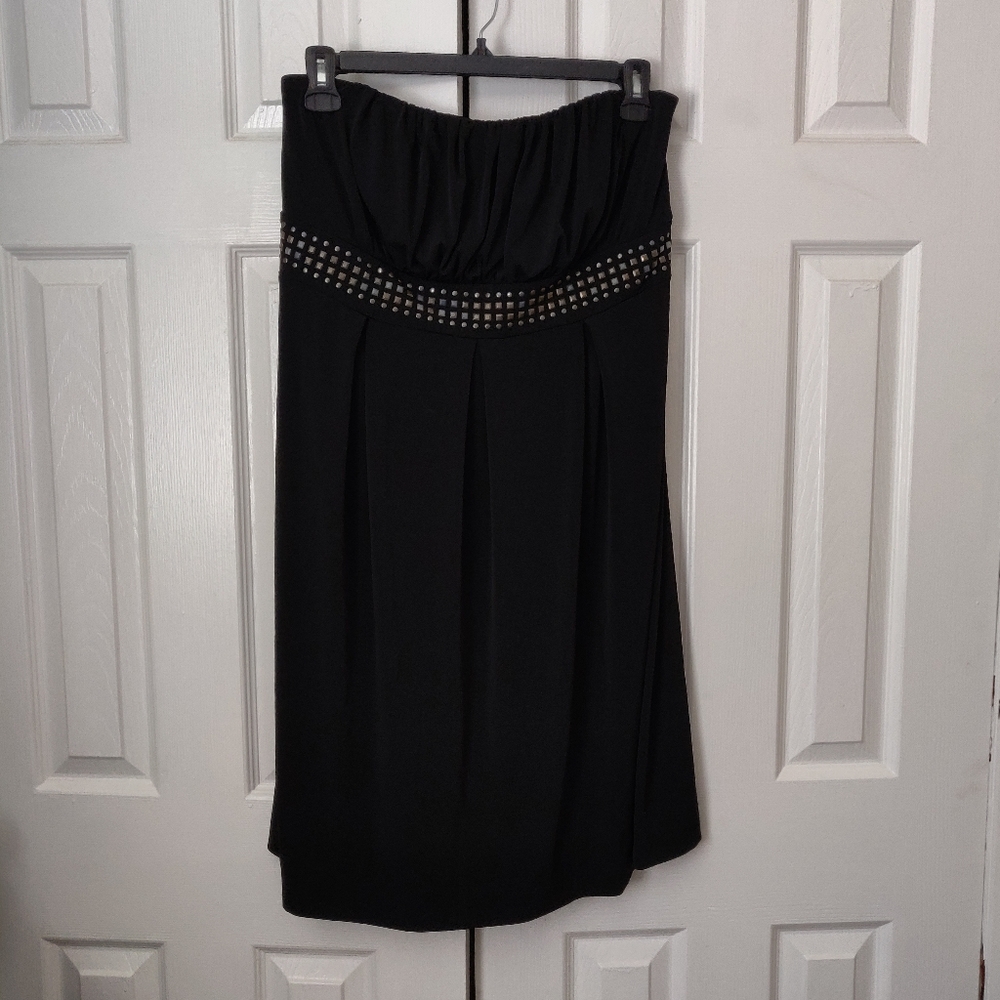 🌮 3/$15!!🌮 Strapless, studded LBD